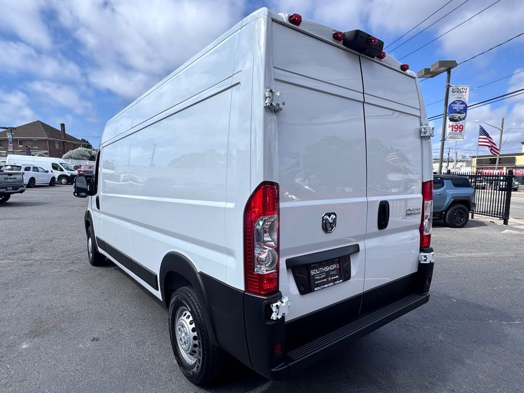 New 2024 RAM ProMaster 2500 w/ Convenience Group image 5