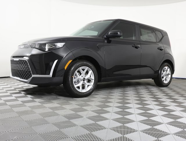 New 2025 Kia Soul LX