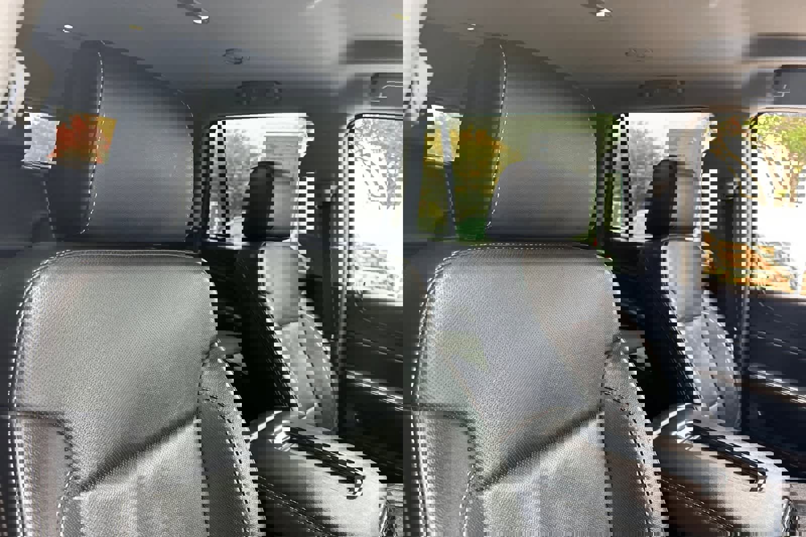 Used 2015 GMC Yukon SLT image 21