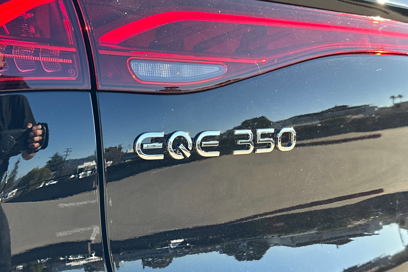 New 2025 Mercedes-Benz EQE 350+ 4MATIC SUV image 32