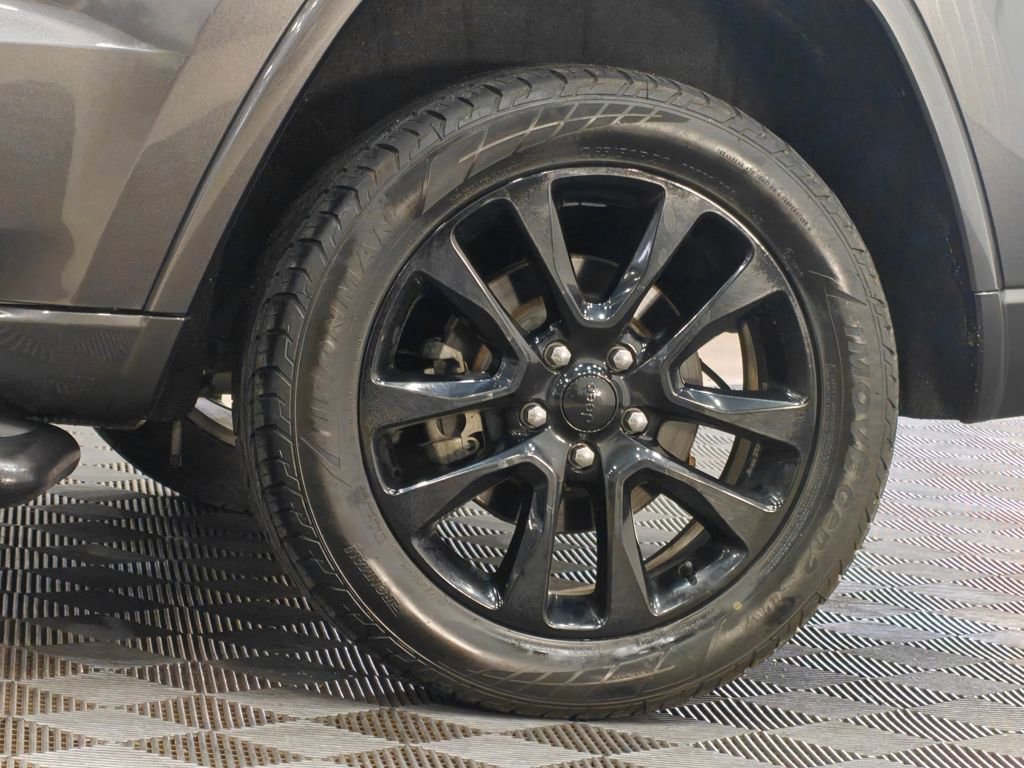 Used 2019 Jeep Grand Cherokee Altitude AWD/4WD image 58