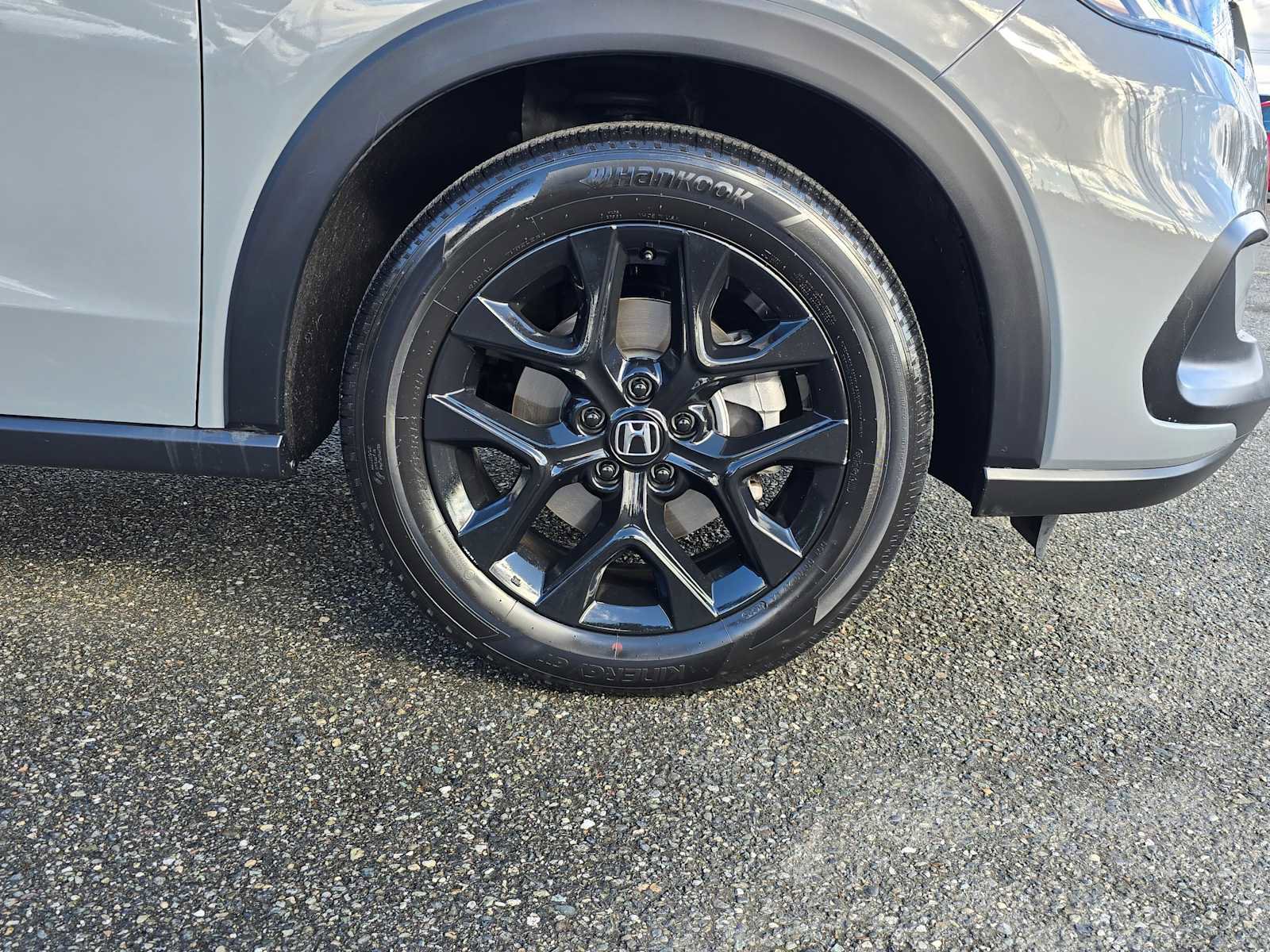 Used 2025 Honda HR-V Sport image 9