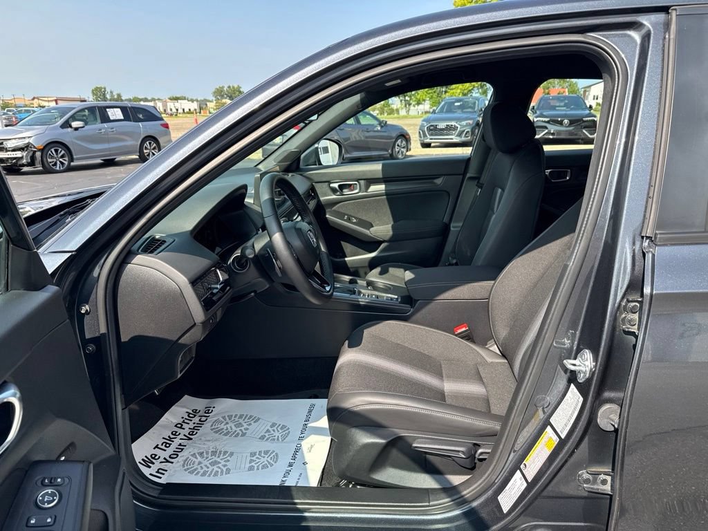 Used 2025 Honda Civic Sport image 30
