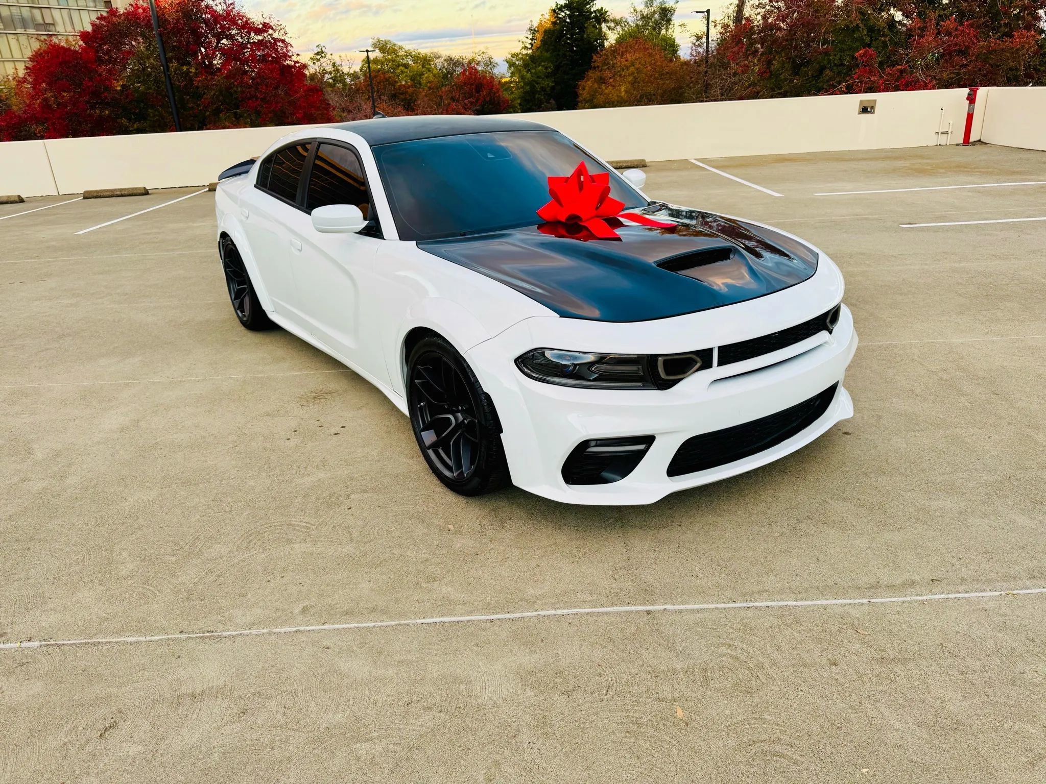 Used 2017 Dodge Charger R/T RWD image 22