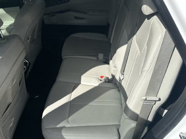 Certified 2023 Kia Sorento S w/ Panoramic Sunroof Package FWD image 13