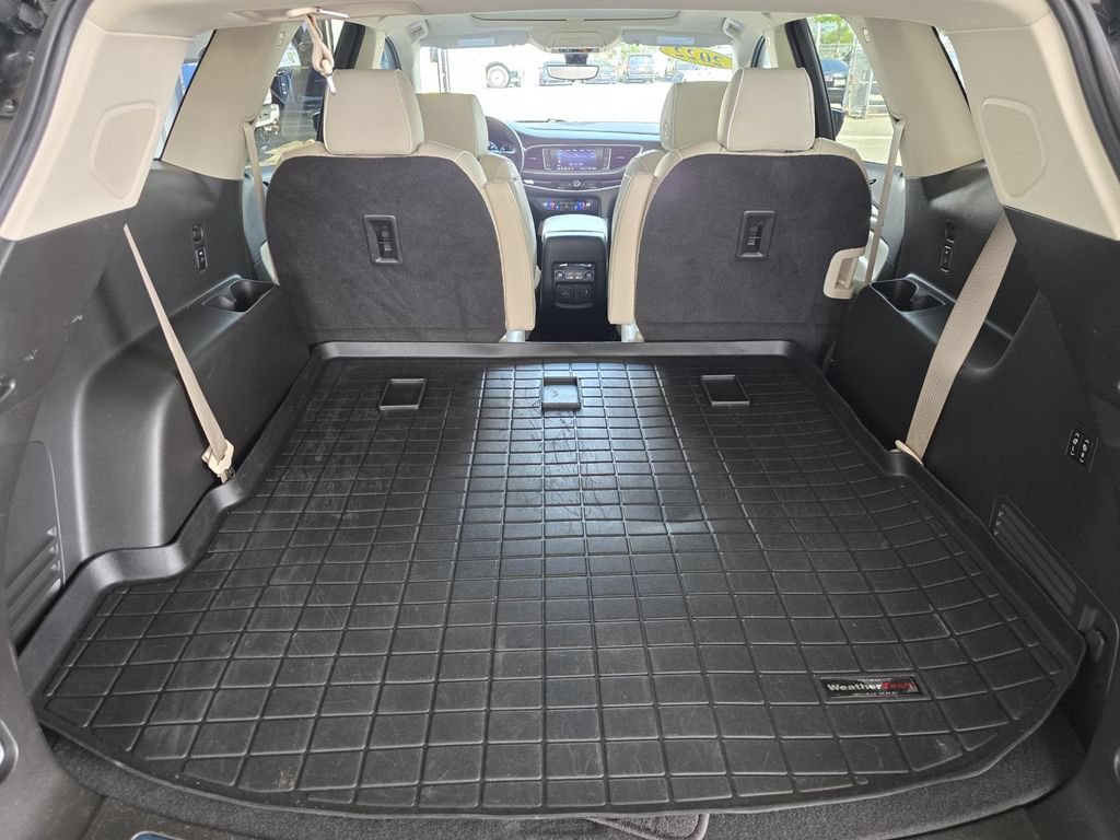 Used 2022 Buick Enclave Avenir w/ Avenir Technology Package FWD image 15