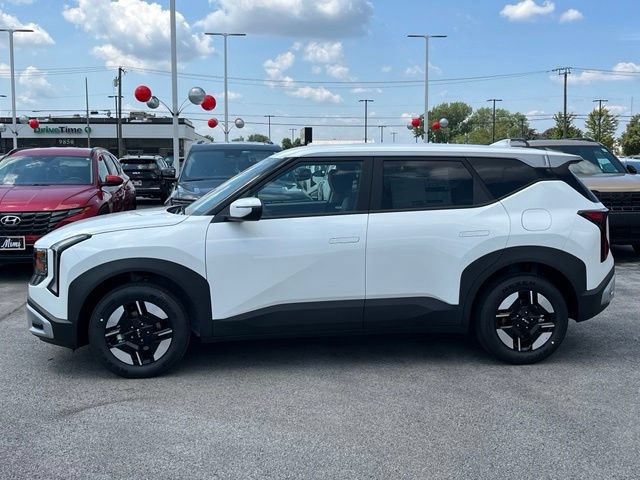 New 2027 Kia Seltos LX FWD image 7