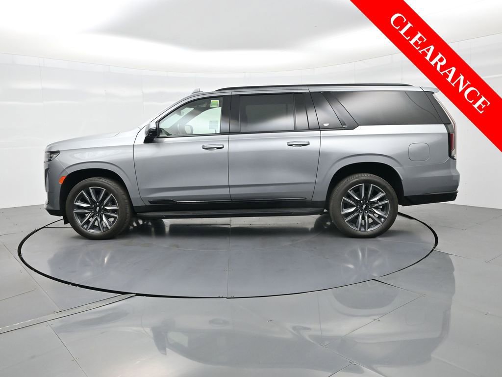 Used 2024 Cadillac Escalade ESV Sport w/ Heavy-Duty Trailer Package image 12