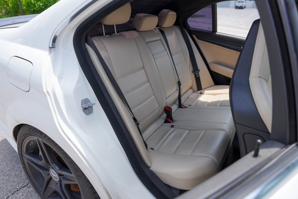 Used 2010 Mercedes-Benz C 63 AMG Sedan image 34
