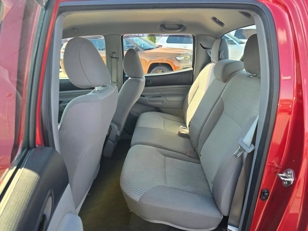 Used 2015 Toyota Tacoma PreRunner RWD image 11