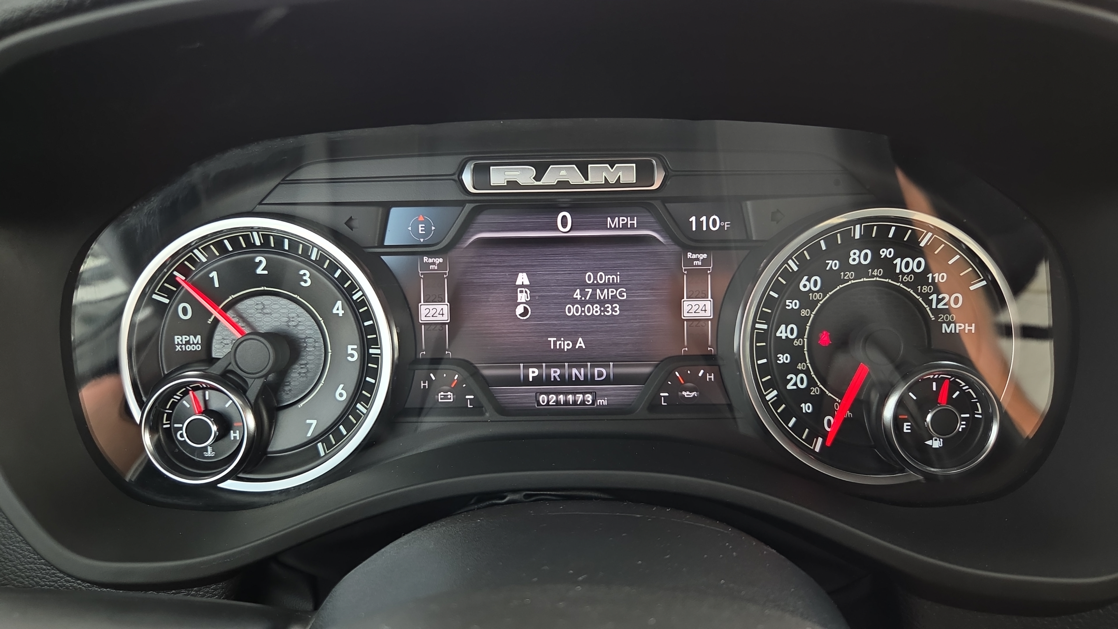 Used 2023 RAM 1500 Laramie AWD/4WD image 25