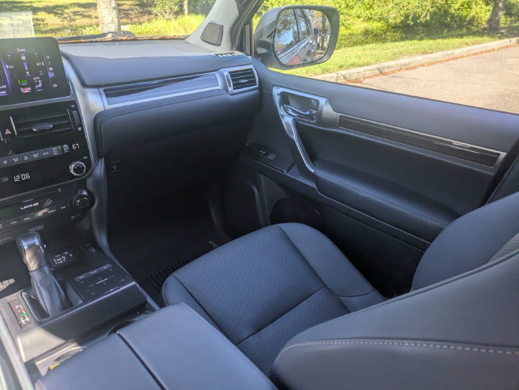 Used 2023 Lexus GX 460 Premium AWD/4WD image 17