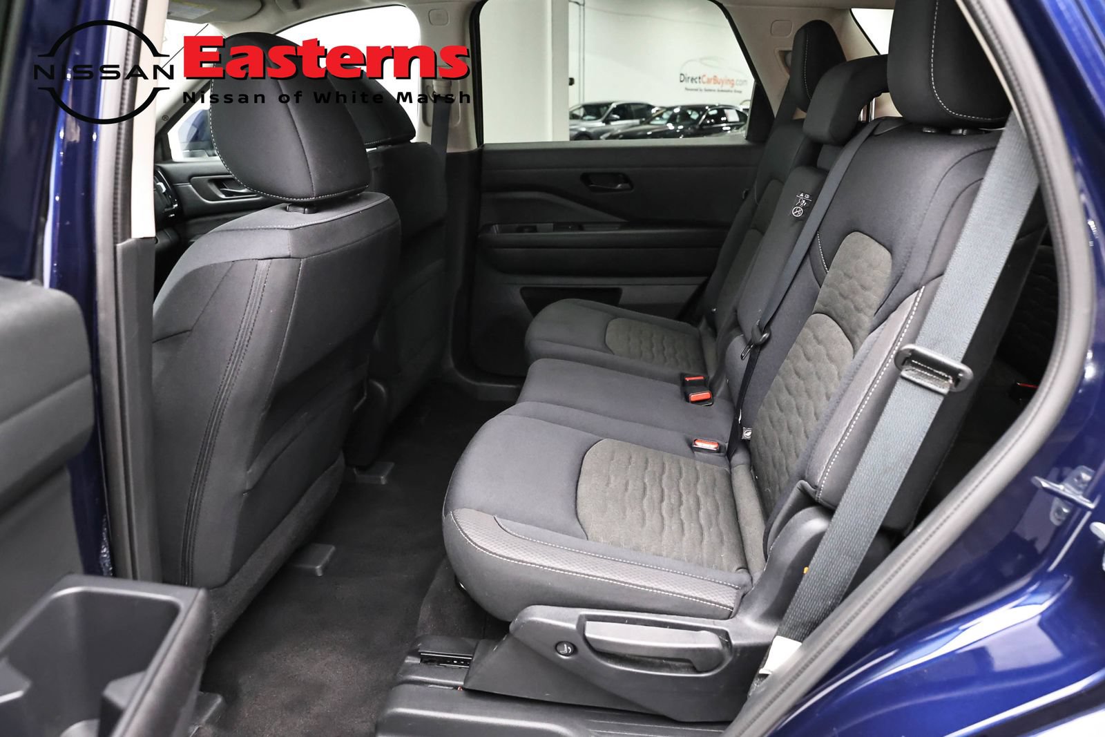 Used 2025 Nissan Pathfinder SV FWD image 21