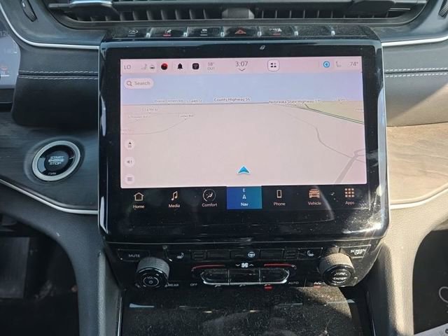 Used 2022 Jeep Grand Cherokee L Limited image 17