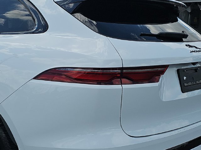 Used 2024 Jaguar F-PACE R-Dynamic S AWD/4WD image 39