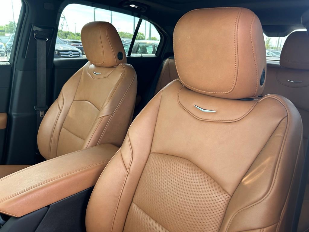 Used 2023 Cadillac XT4 Sport FWD image 17