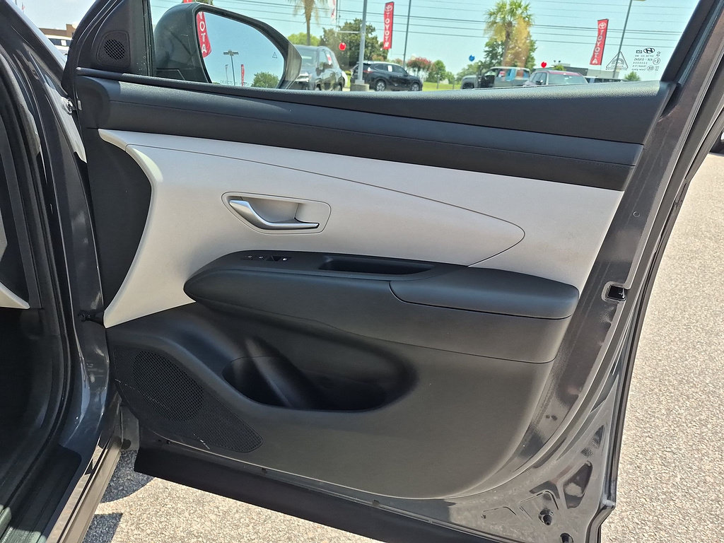 Used 2025 Hyundai Tucson SEL FWD image 32