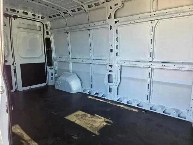 New 2026 RAM ProMaster 2500 w/ Convenience Group FWD image 8