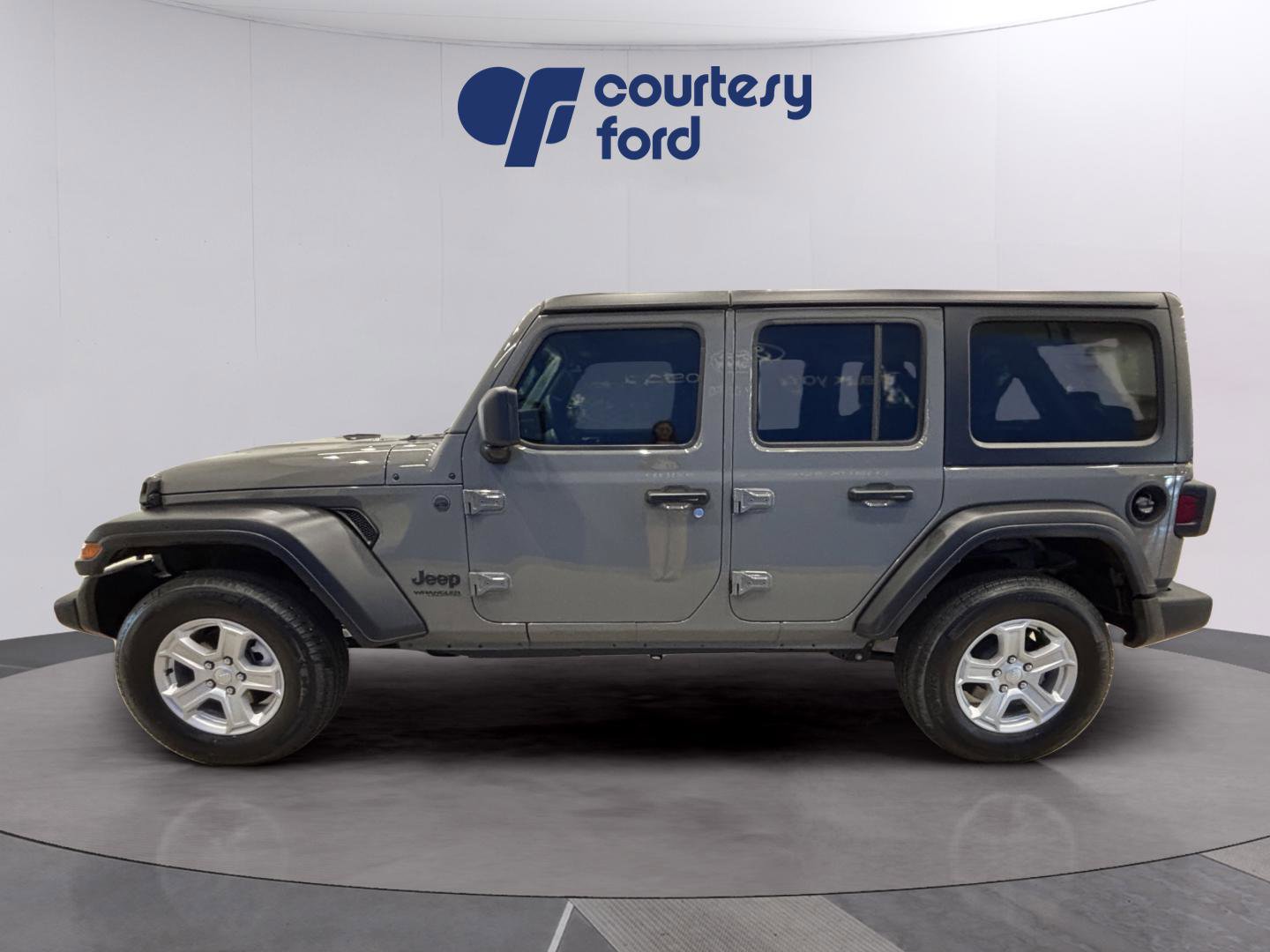 Used 2022 Jeep Wrangler Unlimited Sport AWD/4WD image 4