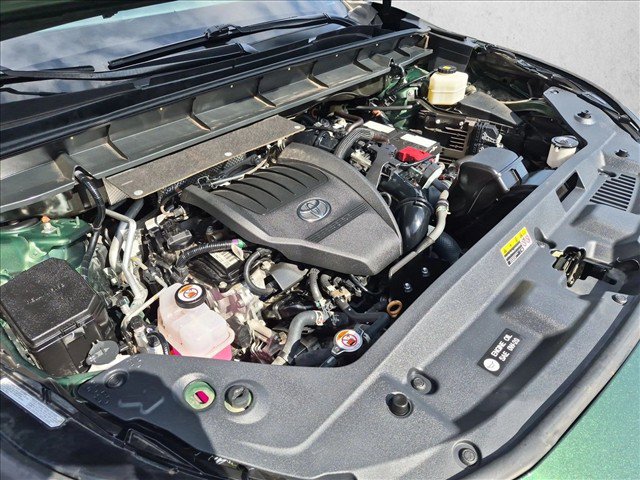 Used 2023 Toyota Highlander Platinum FWD image 26