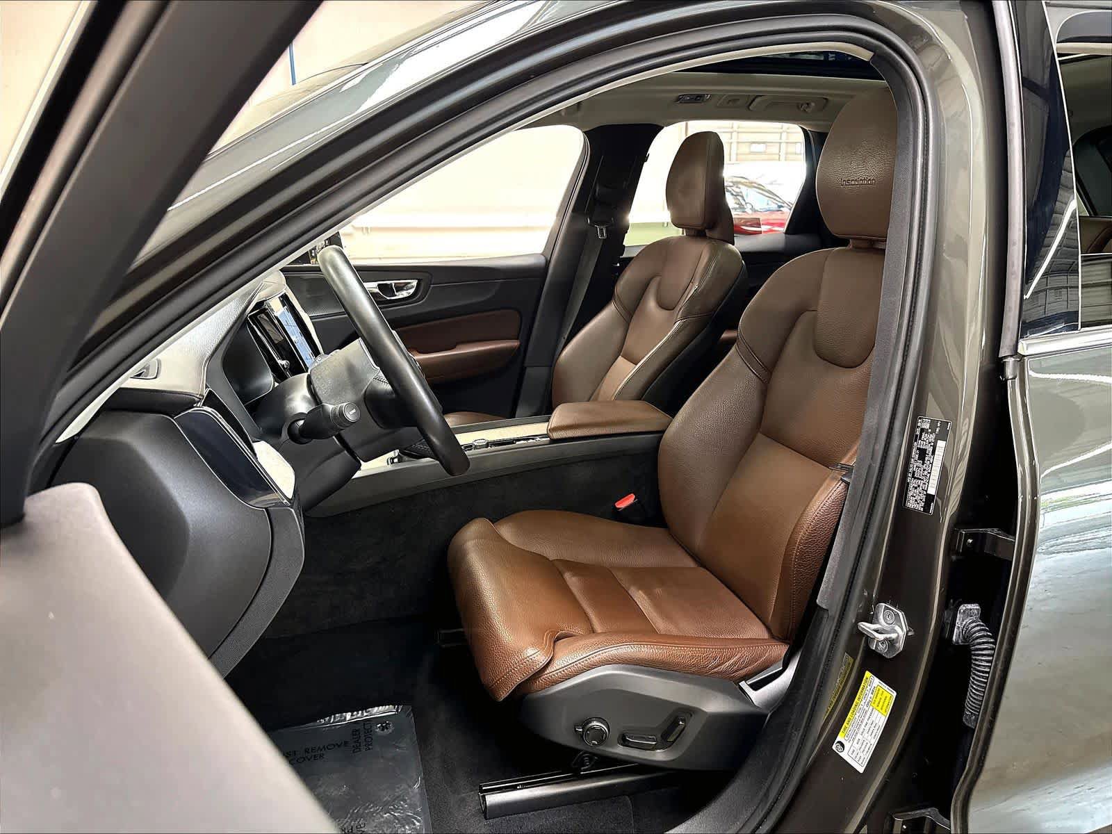 Used 2019 Volvo XC60 T5 Inscription FWD image 23