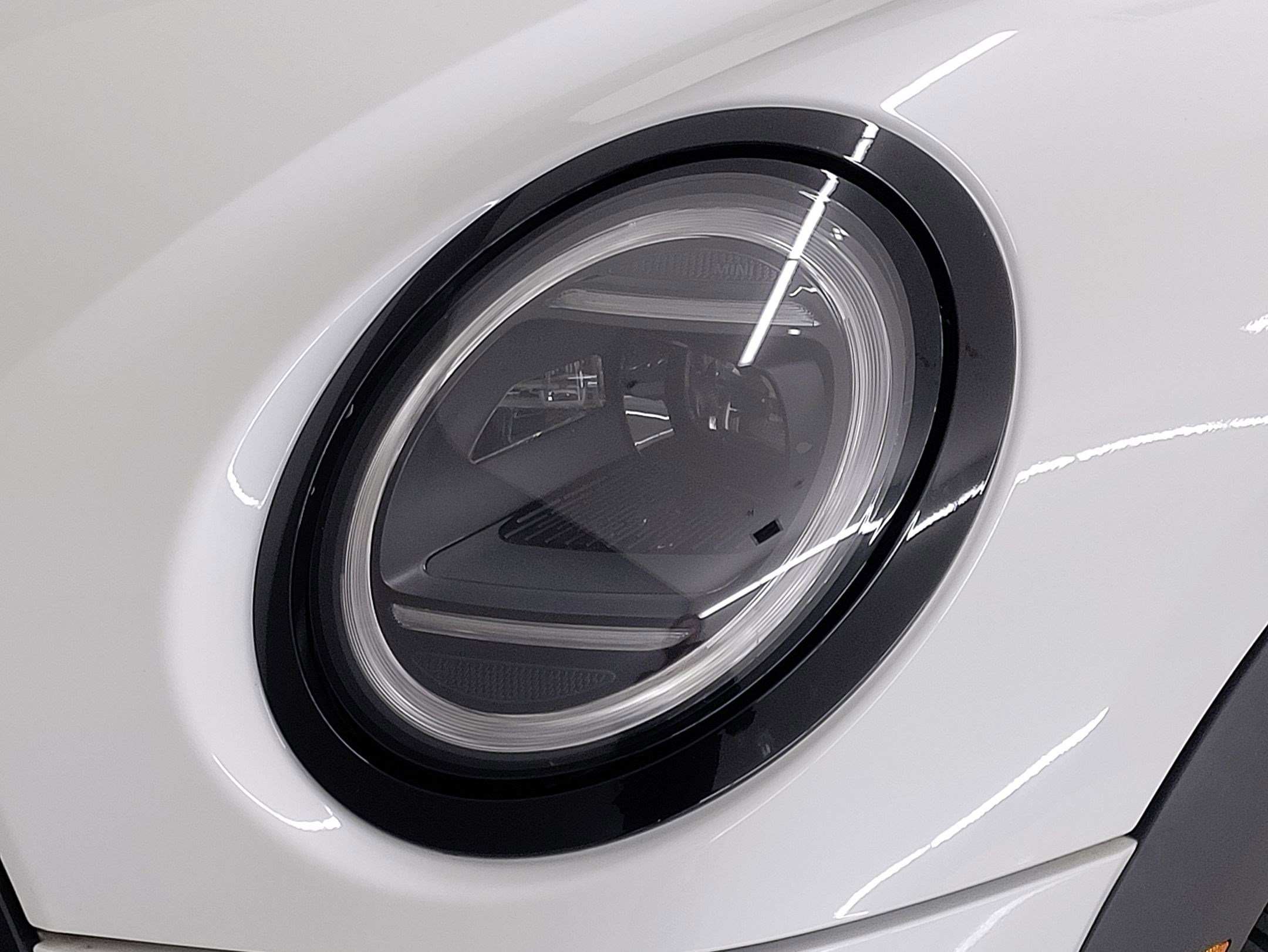 New 2026 MINI Cooper 2-Door Hardtop image 9