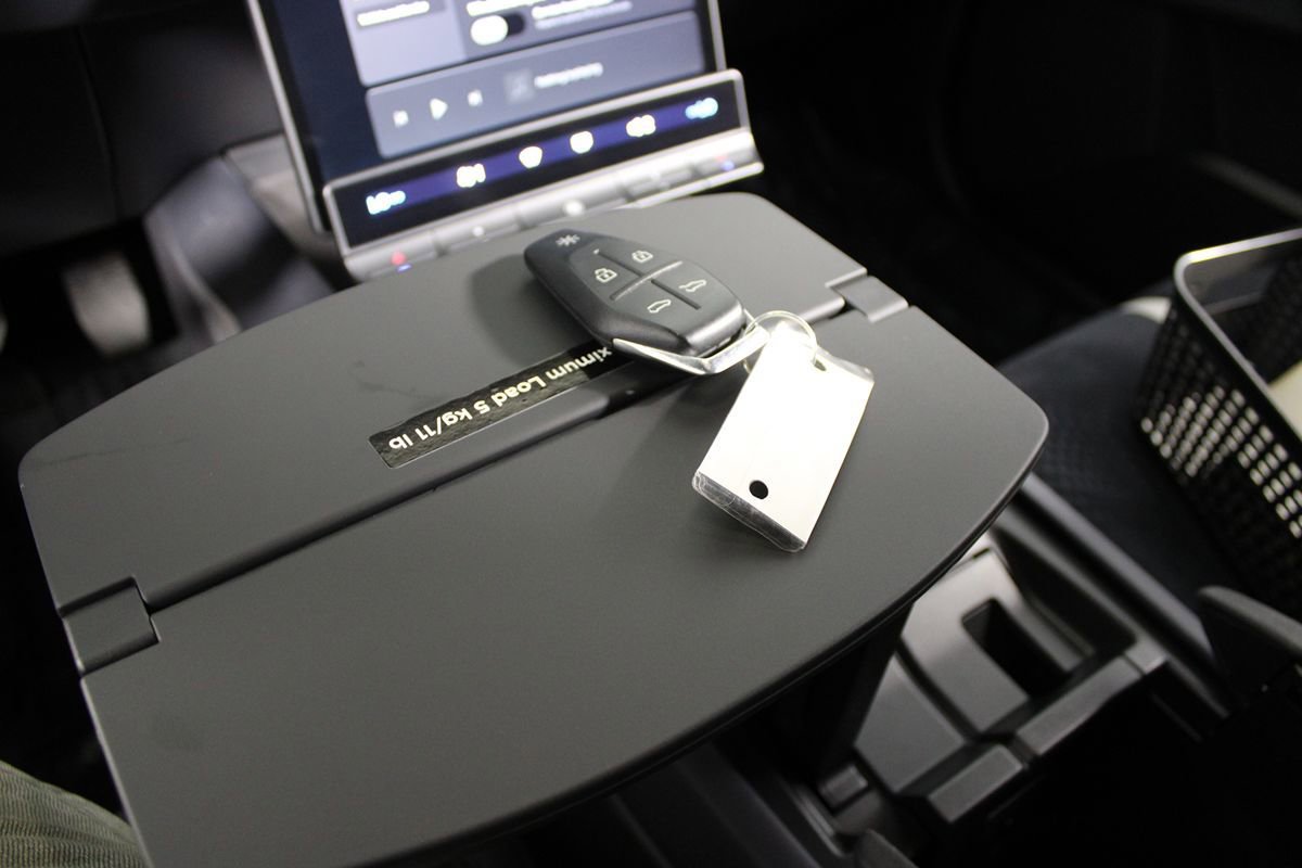 Used 2023 Fisker Ocean Extreme image 29