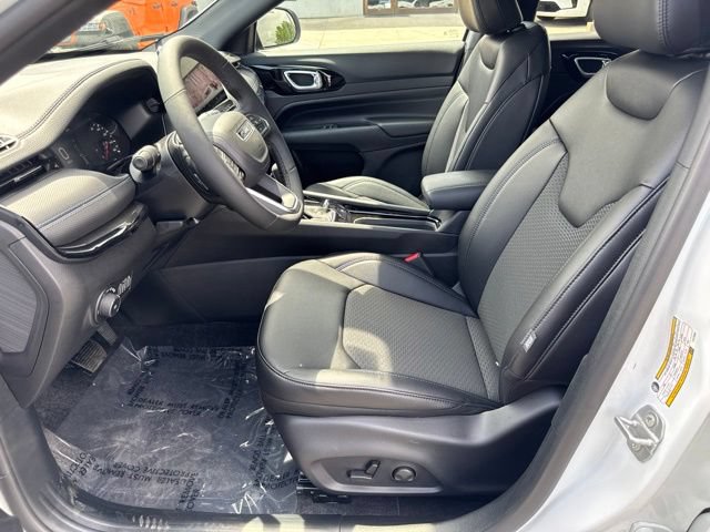 New 2026 Jeep Compass Latitude AWD/4WD image 15