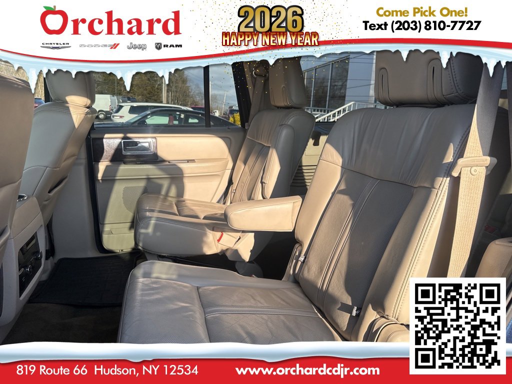 Used 2017 Lincoln Navigator Select image 19