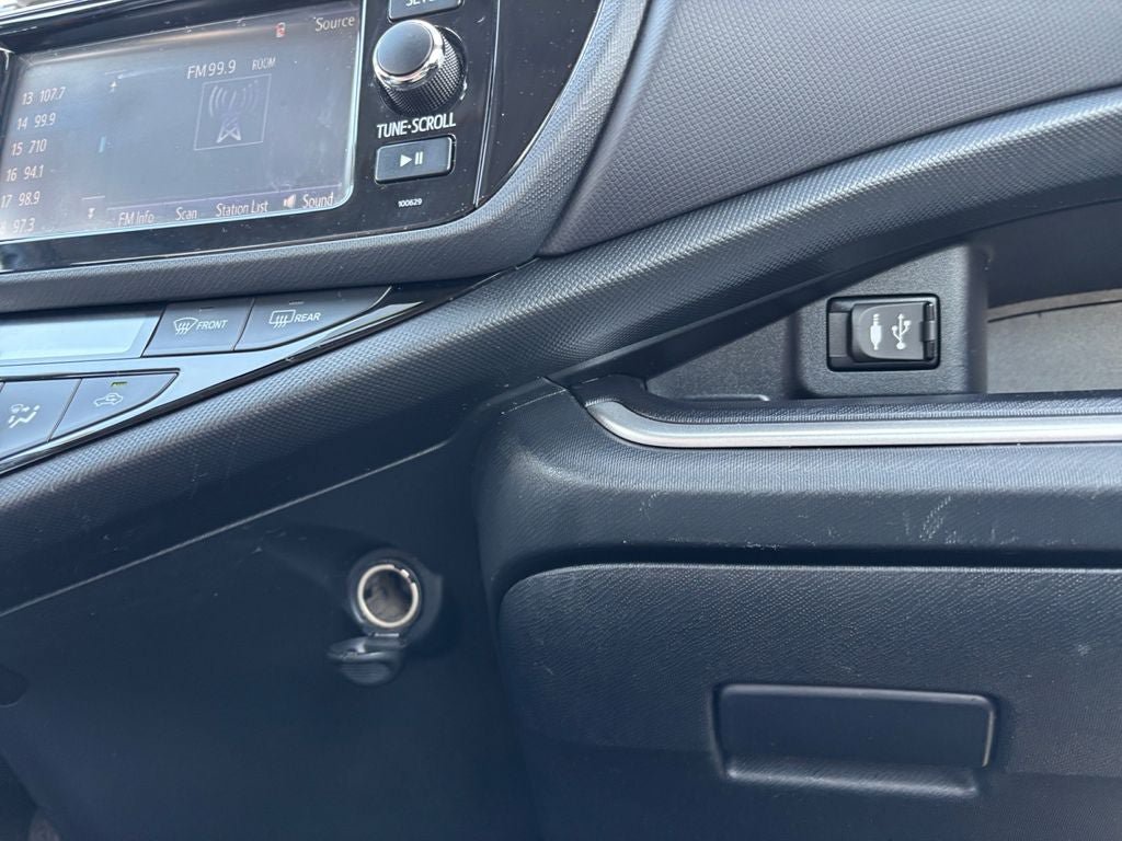 Used 2016 Toyota Prius C Persona Series FWD image 31