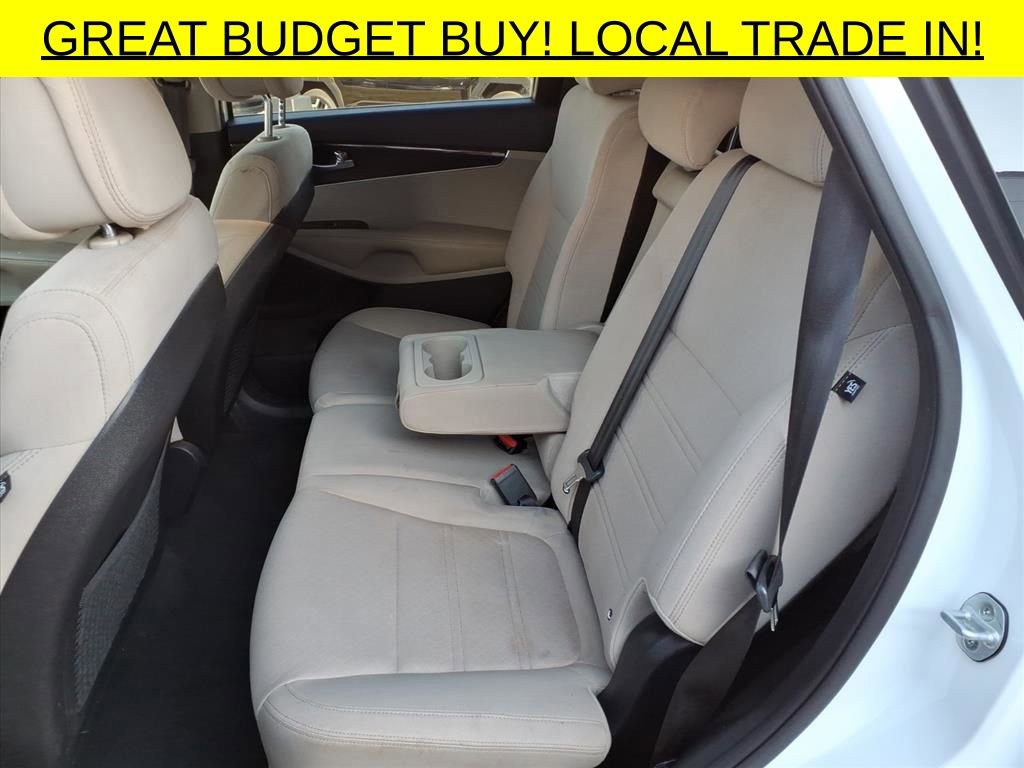 Used 2016 Kia Sorento LX w/ LX Convenience Package image 26
