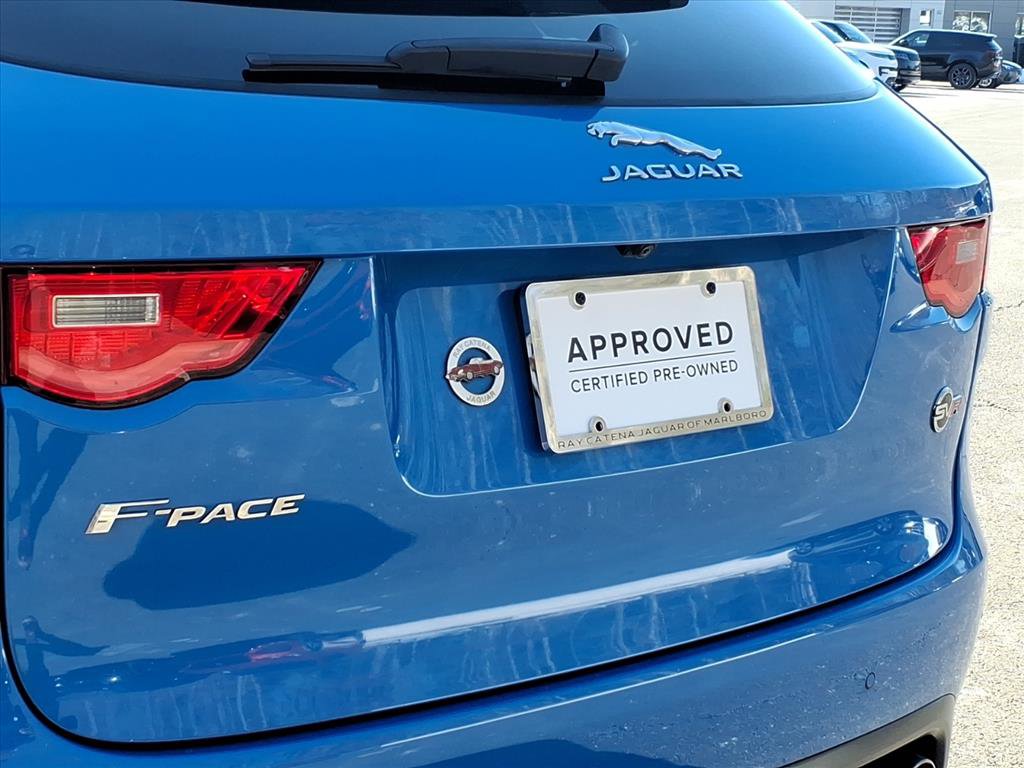 Used 2020 Jaguar F-PACE SVR image 18