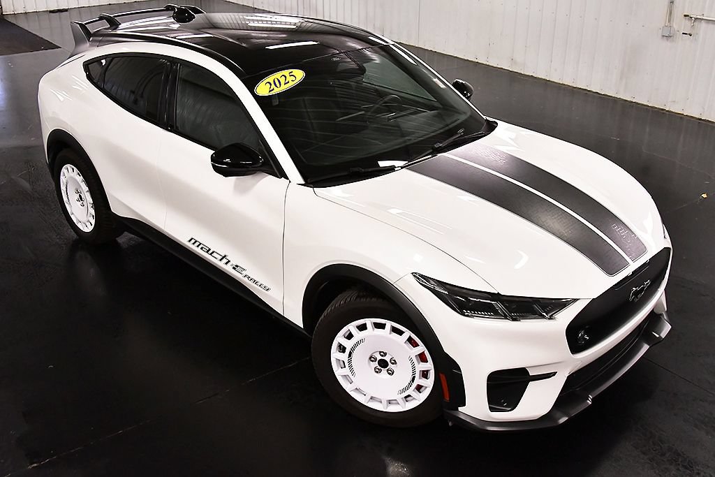 Used 2025 Ford Mustang Mach-E GT AWD/4WD image 12