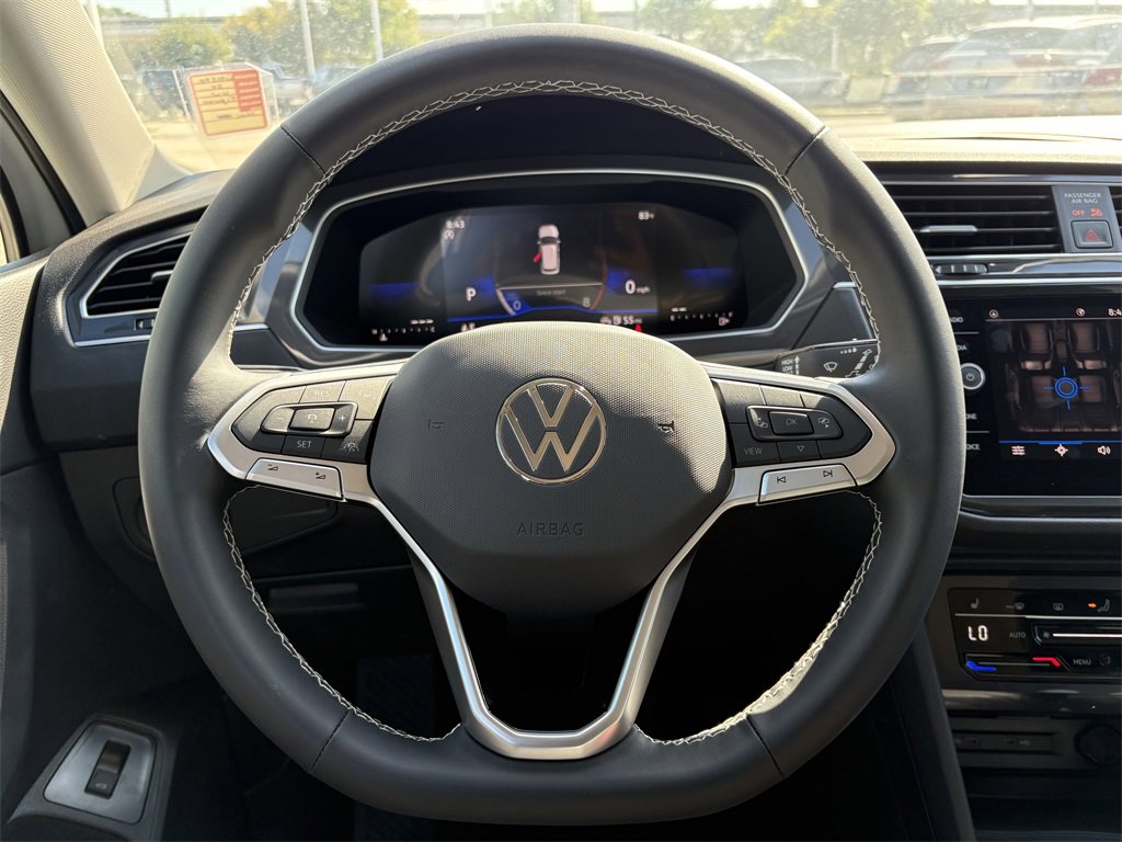 Certified 2024 Volkswagen Tiguan SE image 15