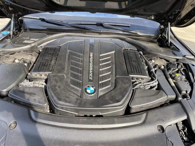 Used 2017 BMW M760i xDrive AWD/4WD image 31