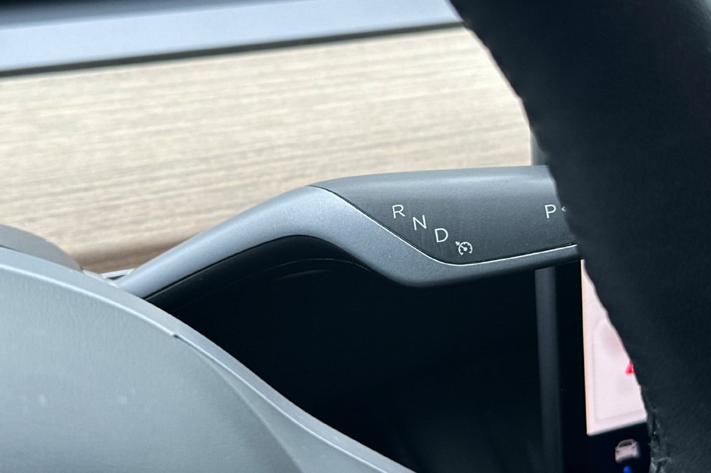 Used 2023 Tesla Model Y Performance AWD/4WD image 21