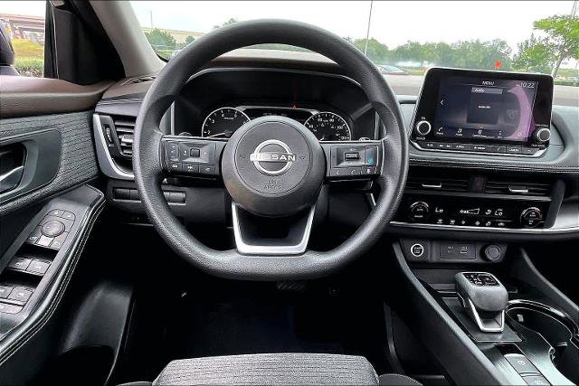 Certified 2023 Nissan Rogue SV FWD image 6