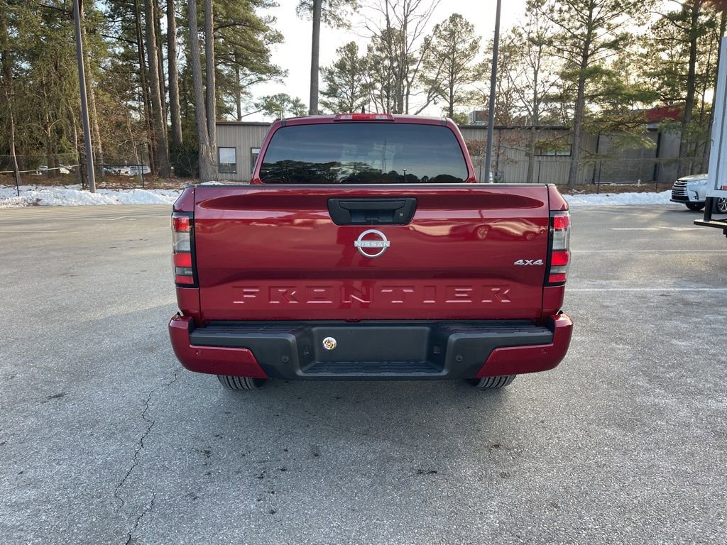 Used 2025 Nissan Frontier SV AWD/4WD image 6