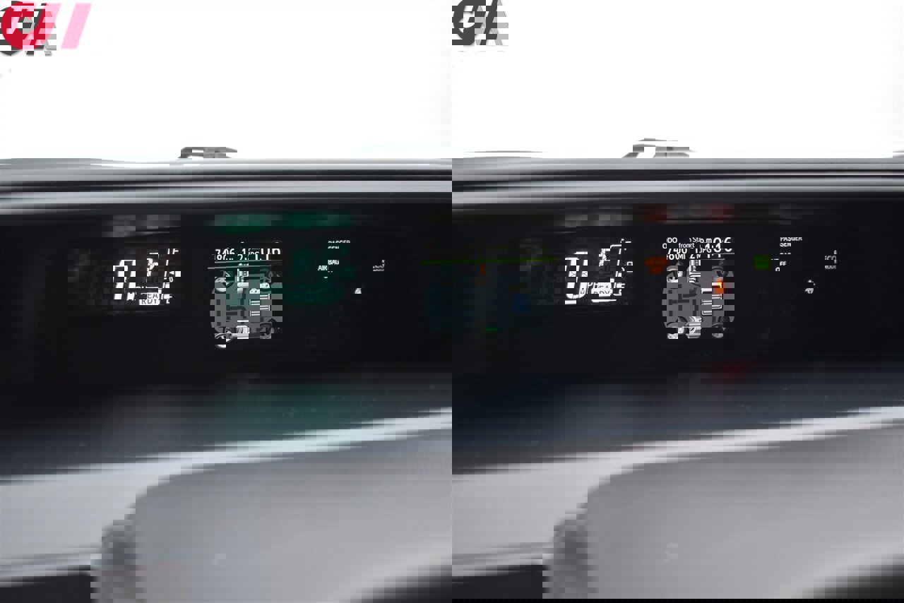 Used 2013 Toyota Prius C Two image 15