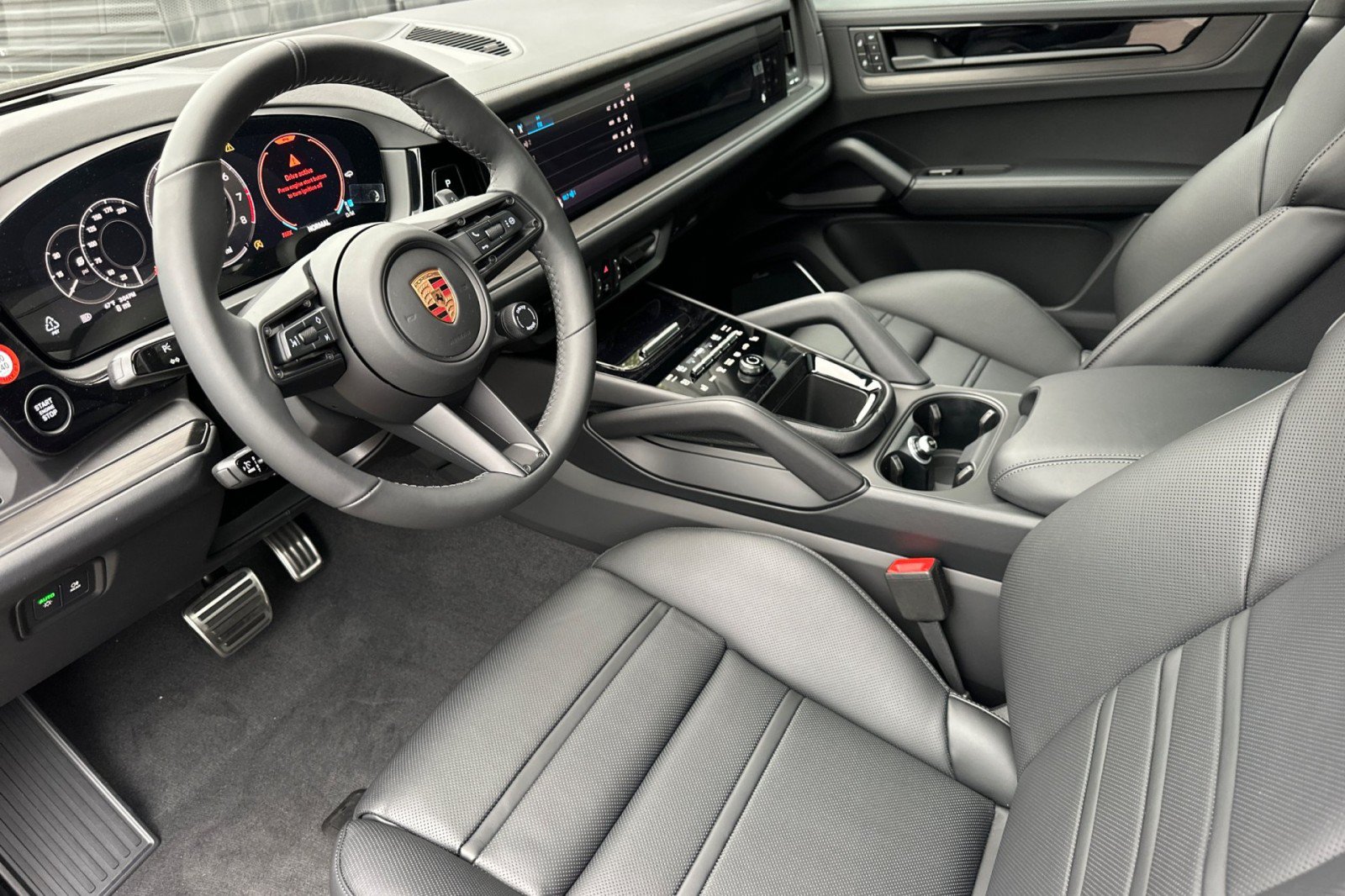 New 2026 Porsche Cayenne GTS AWD/4WD image 4