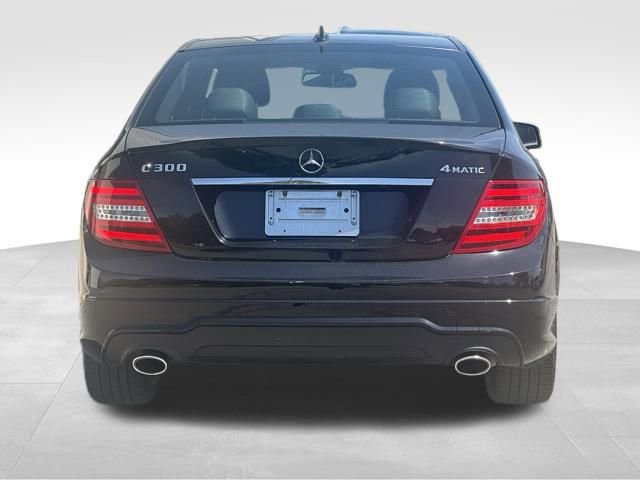 Used 2014 Mercedes-Benz C 300 4MATIC Sedan image 4