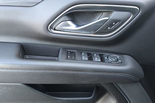 Used 2024 GMC Yukon SLT image 10