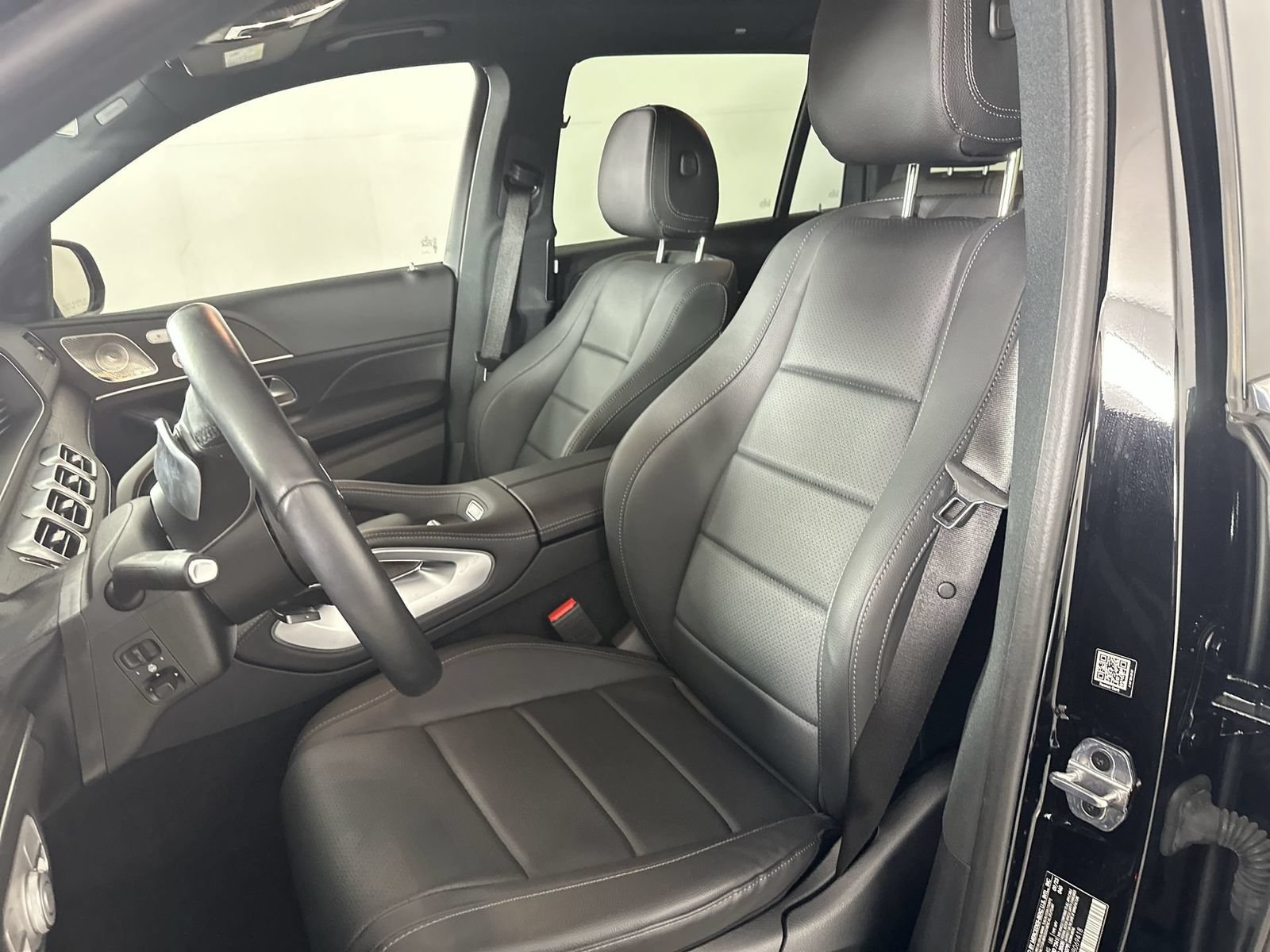 Used 2024 Mercedes-Benz GLS 450 4MATIC image 11