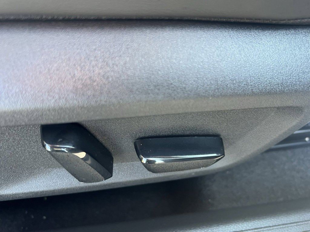 New 2026 Nissan Rogue Platinum image 11