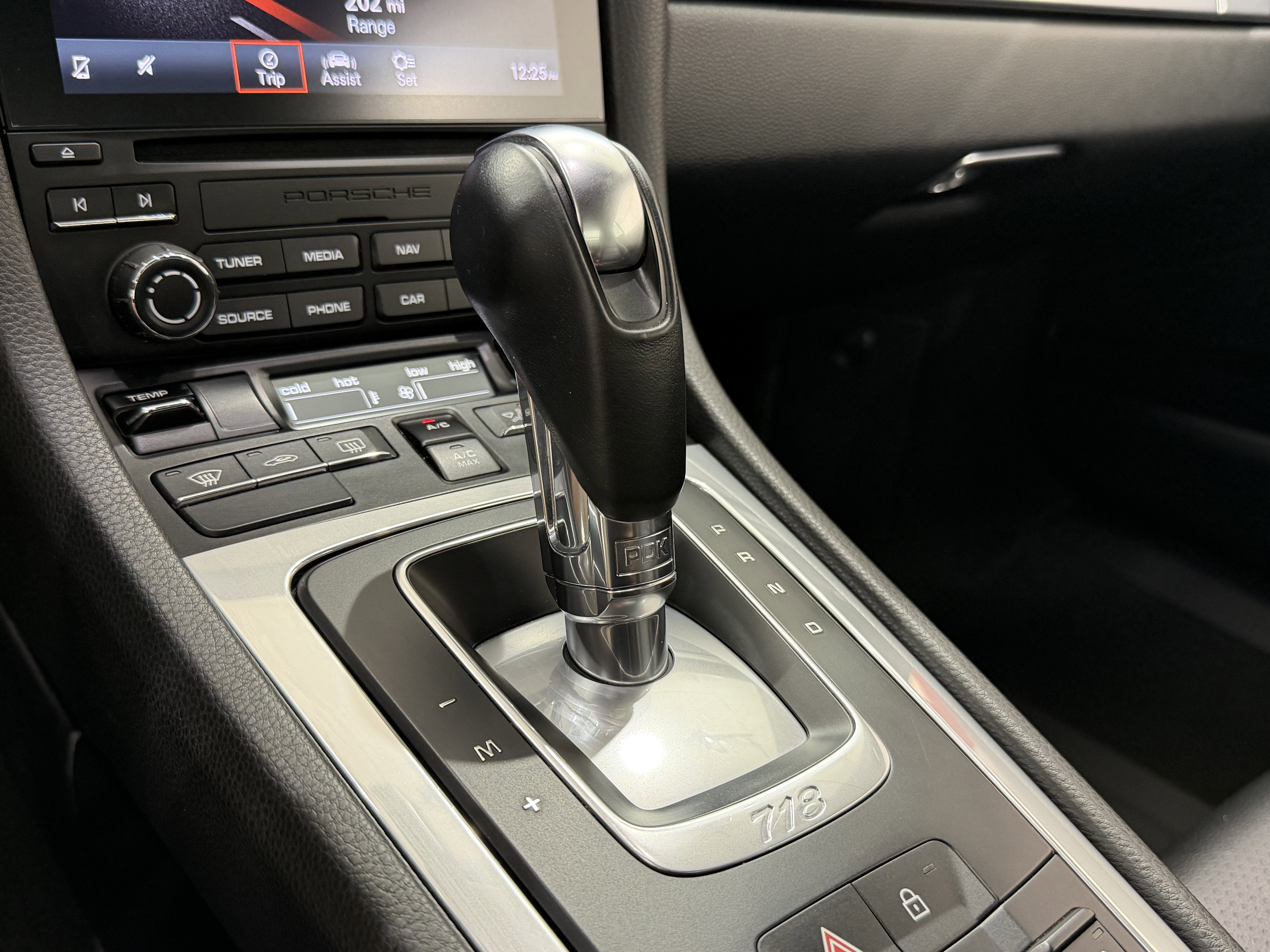 Certified 2019 Porsche 718 Cayman S RWD image 30