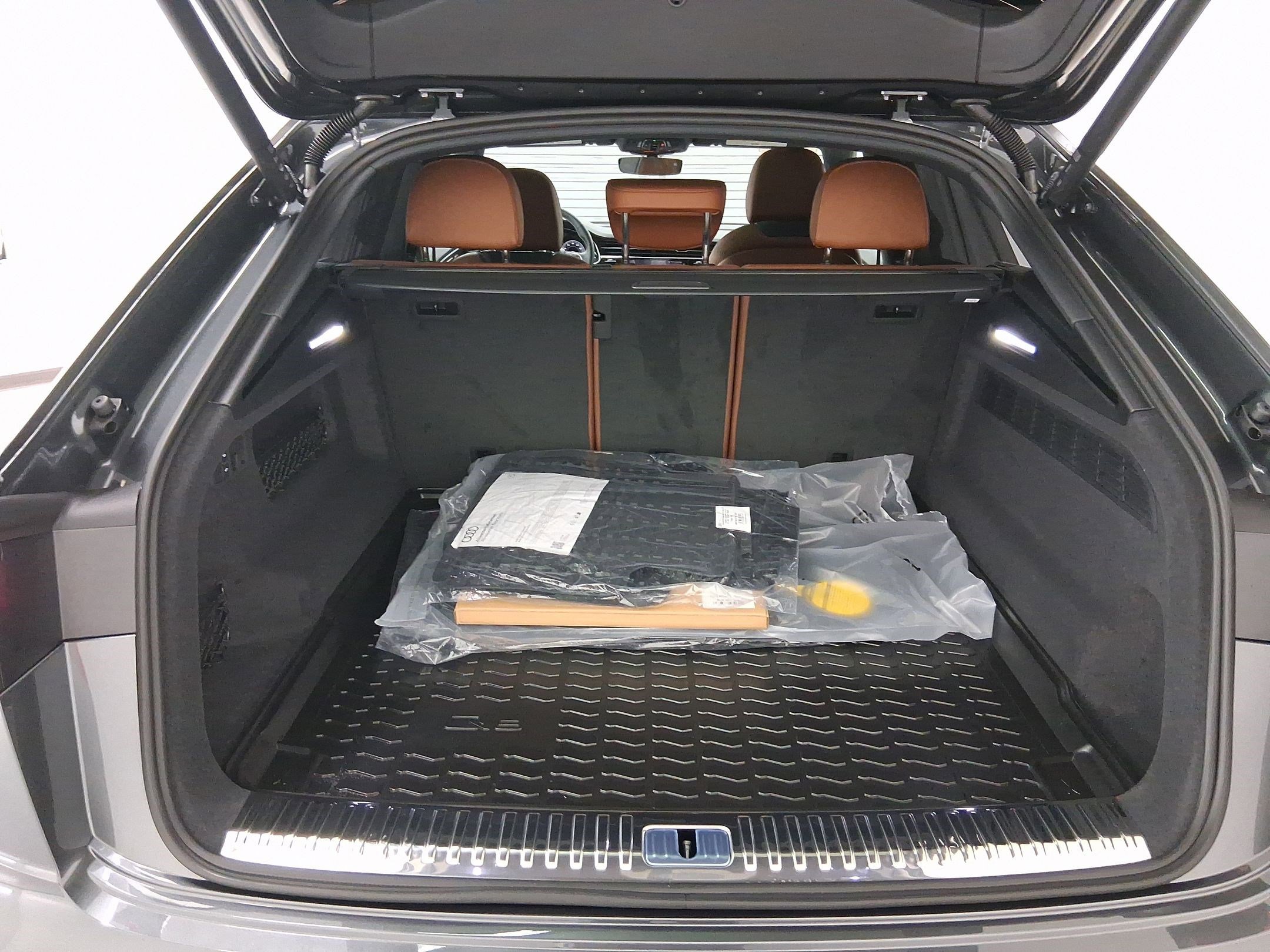 New 2026 Audi Q8 Prestige image 28