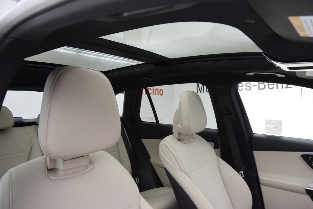 Used 2026 Mercedes-Benz GLC 300 4MATIC image 18
