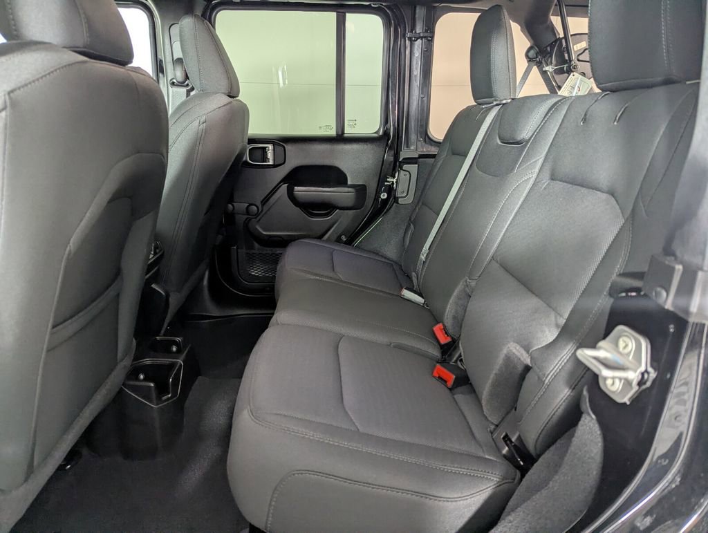Certified 2022 Jeep Wrangler Unlimited Sport image 24