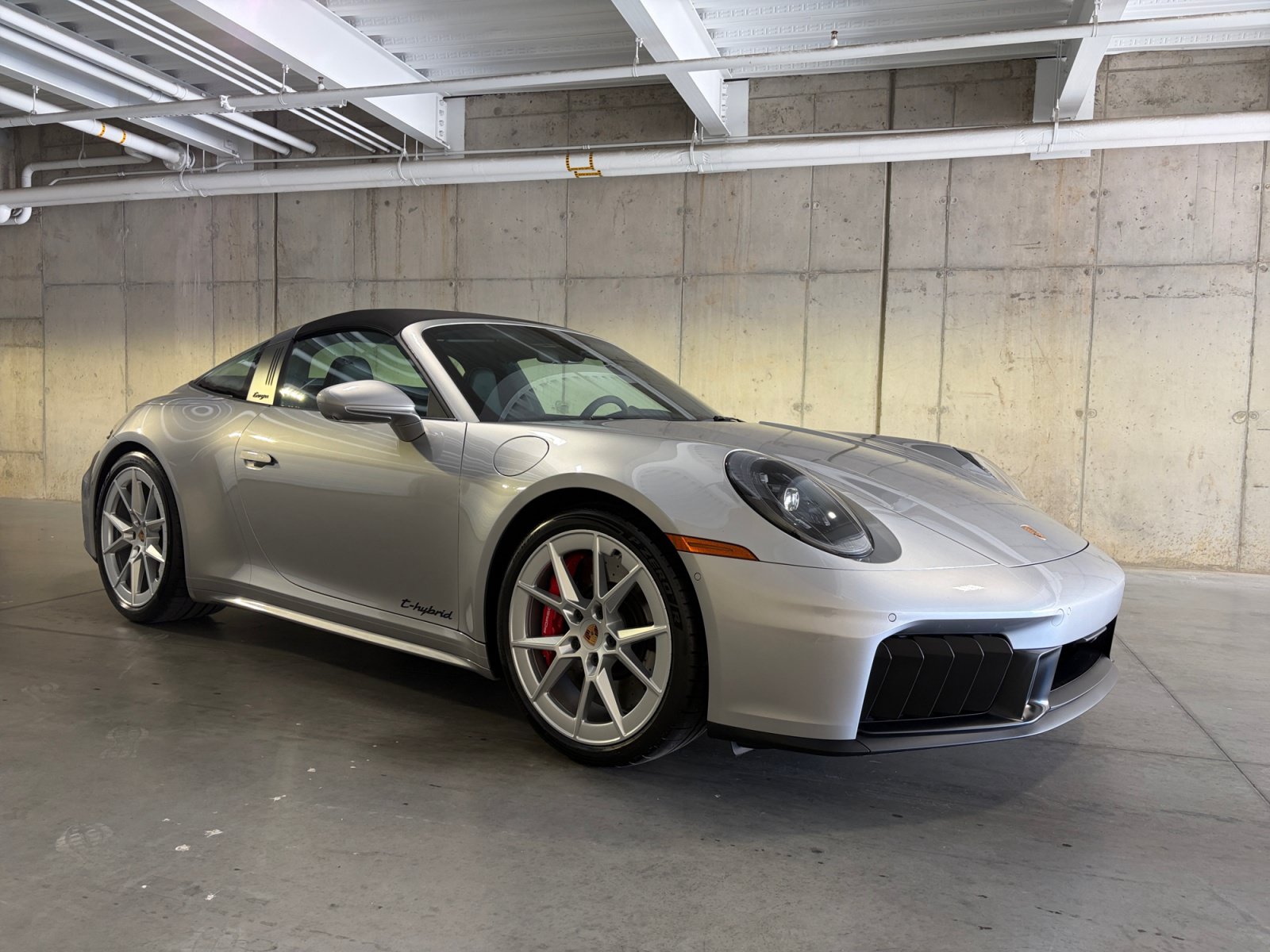 Certified 2026 Porsche 911 Targa 4 GTS AWD/4WD image 9