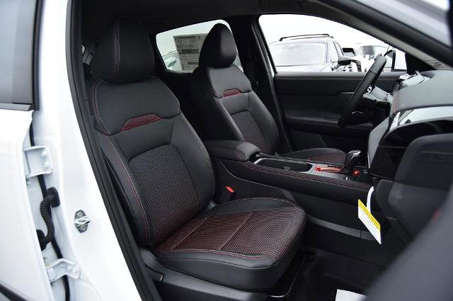 New 2025 Nissan Kicks SR image 24